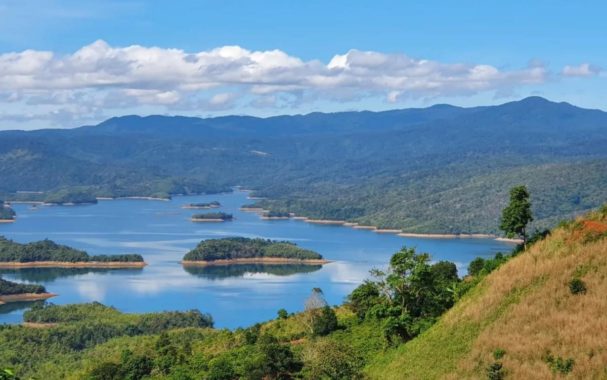 Một ngày ở Tà Đùng 'Vịnh Hạ Long trên đất Tây Nguyên' Ảnh 14