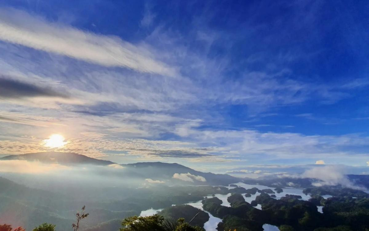 Một ngày ở Tà Đùng 'Vịnh Hạ Long trên đất Tây Nguyên' Ảnh 11