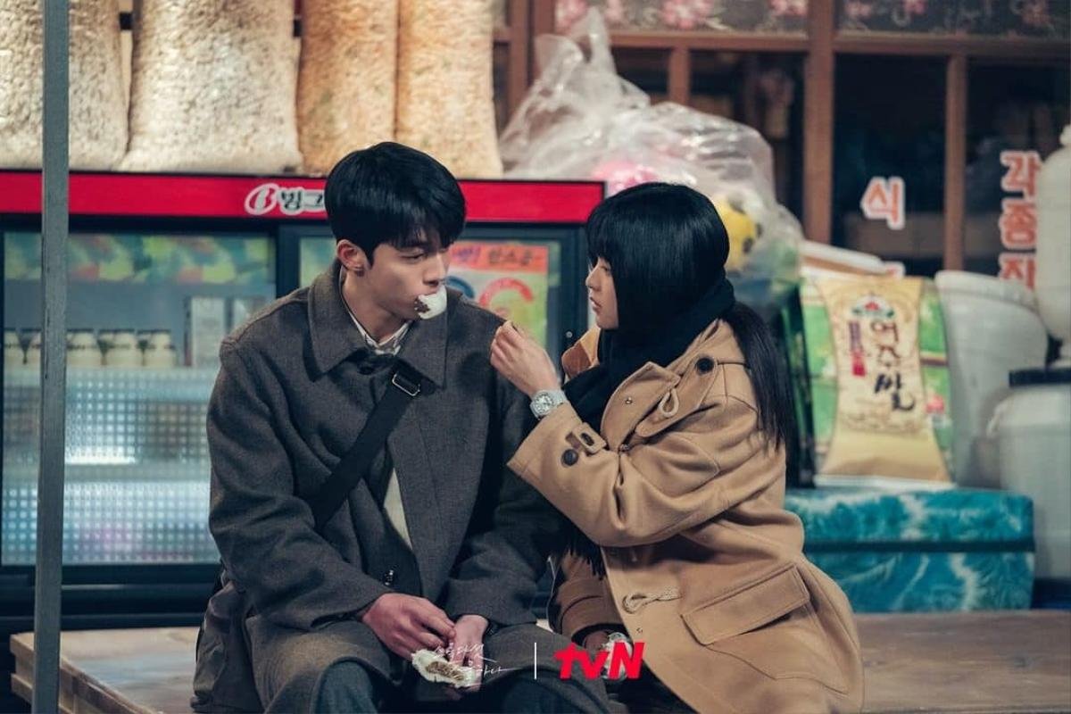 Tuổi 25, Tuổi 21: Lộ cái kết, Nam Joo Hyuk và Kim Tae Ri chia tay? Ảnh 1