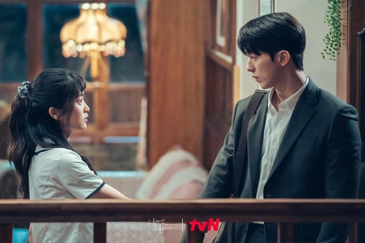 Tuổi 25, Tuổi 21: Lộ cái kết, Nam Joo Hyuk và Kim Tae Ri chia tay? Ảnh 2