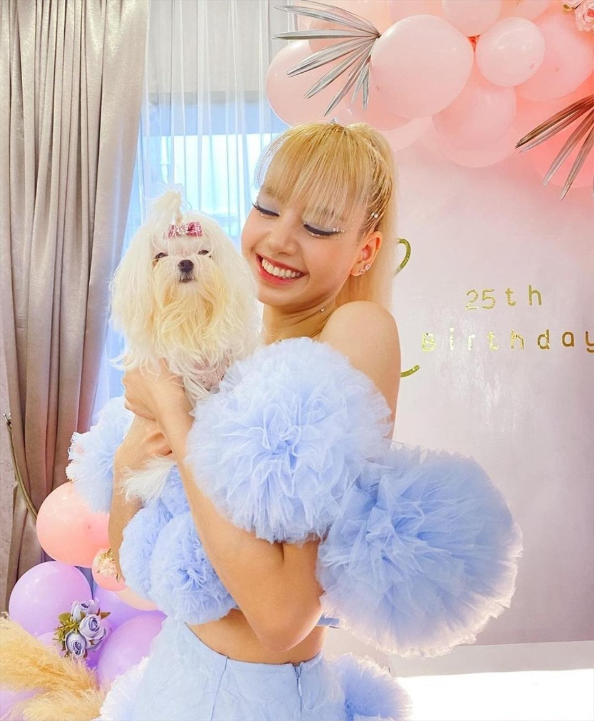 Sau bữa tiệc sinh nhật xa hoa tại quê nhà, Lisa (BlackPink) bỗng vướng vào nhiều tranh cãi Ảnh 10