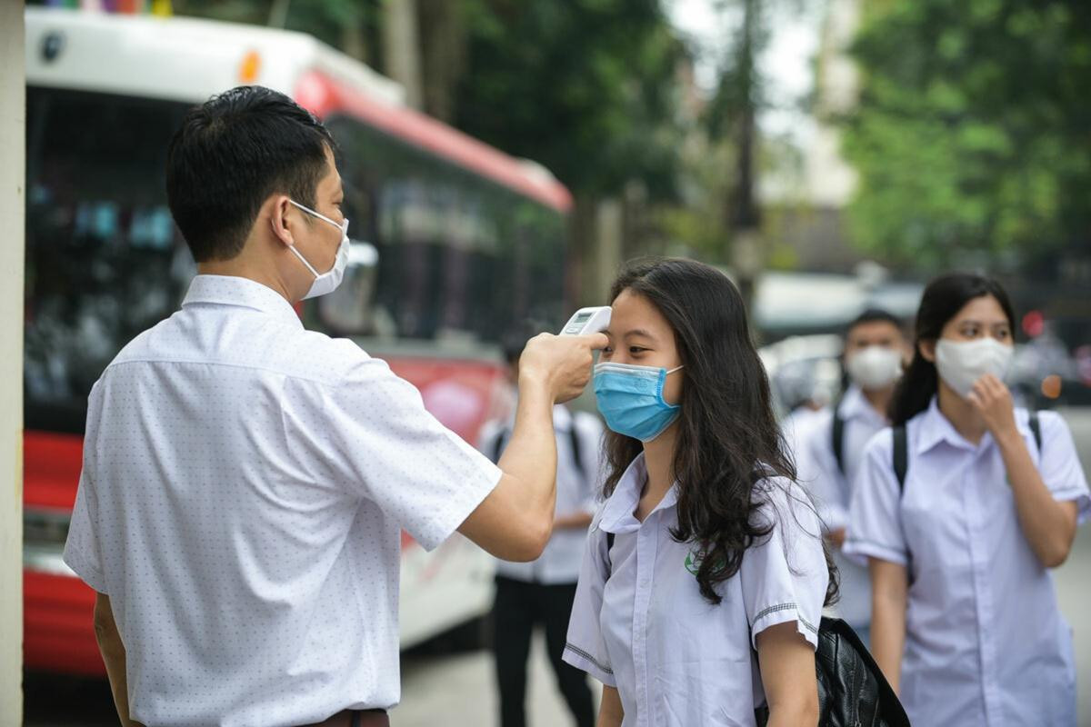 Hà Nội yêu cầu không để học sinh, sinh viên học trực tuyến kéo dài Ảnh 1