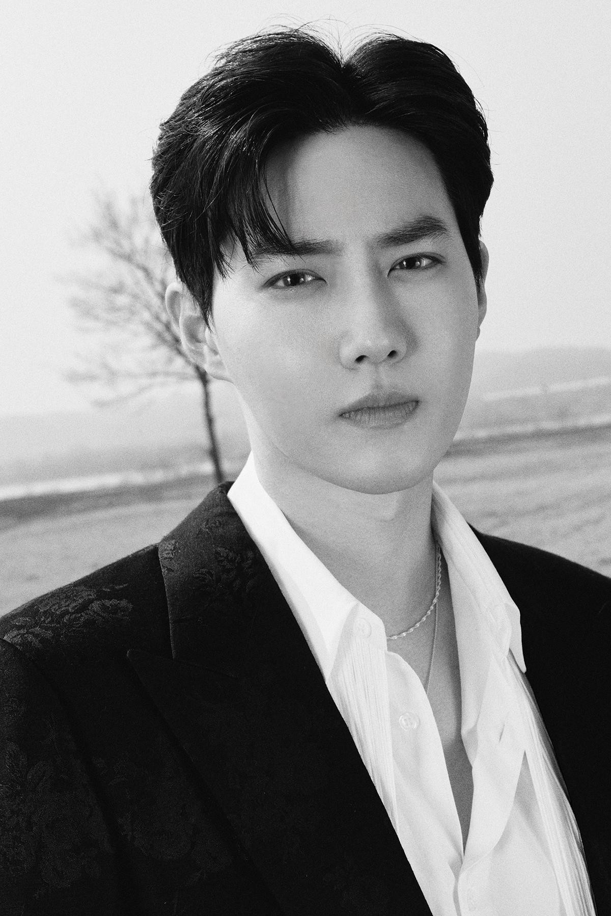 SUHO (EXO) comeback với Grey Suit: Đổ đứ đừ với visual của 'anh trưởng', vocal cũng lên trình mới Ảnh 11