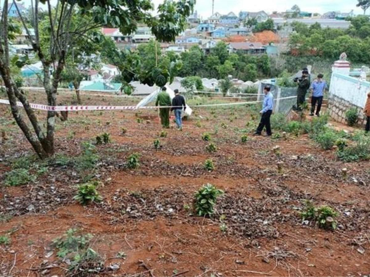 Lâm Đồng: Chồng giết vợ, giấu xác trong vườn cà phê ra tự thú sau 3 tháng khi công an vào cuộc Ảnh 1