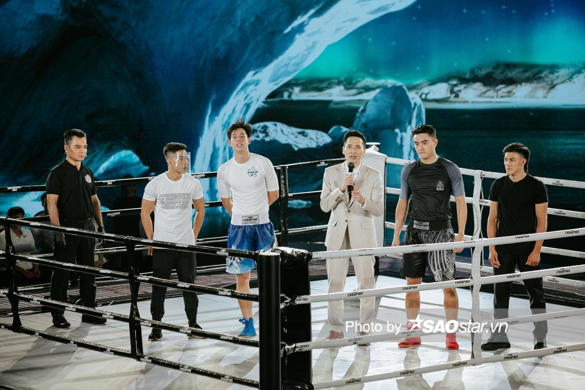 Nhà vô địch SEA Games Vũ Thành An nói gì sau khi hạ 'hotboy cầu lông' Phạm Hồng Nam trên sàn boxing Ảnh 1