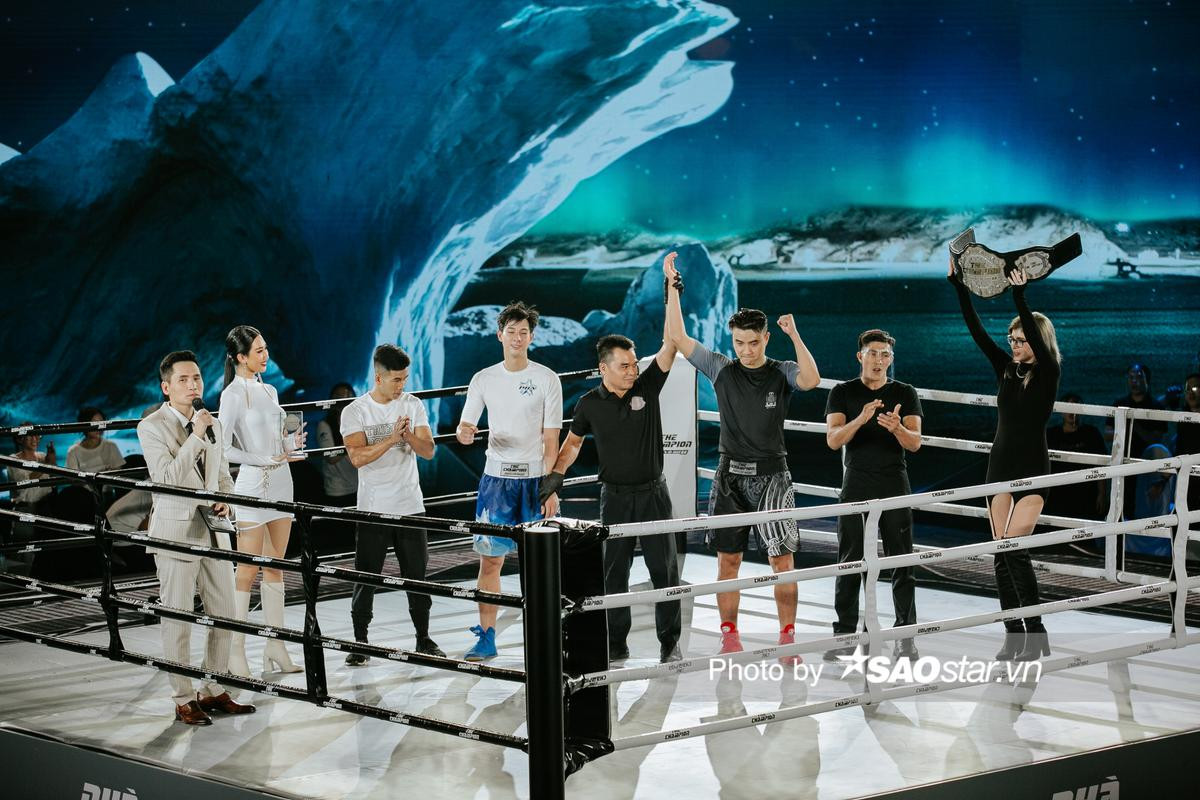 Nhà vô địch SEA Games Vũ Thành An nói gì sau khi hạ 'hotboy cầu lông' Phạm Hồng Nam trên sàn boxing Ảnh 3