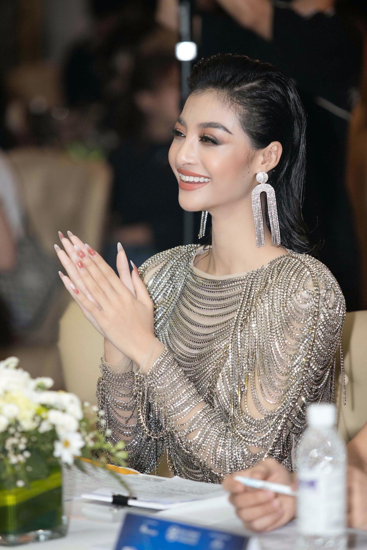 Nam Em chọn đúng sở trường ca hát cho phần thi tài năng Miss World Vietnam 2022 Ảnh 1