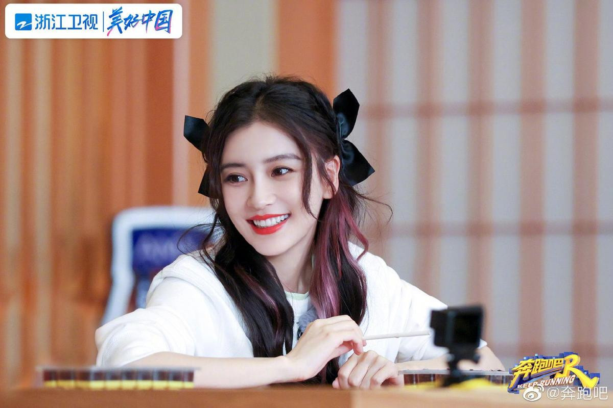 Sự nghiệp của Angelababy hậu ly hôn Huỳnh Hiểu Minh: Lộ rõ nhược điểm về mọi mặt, tương lai đầy mịt mù Ảnh 2