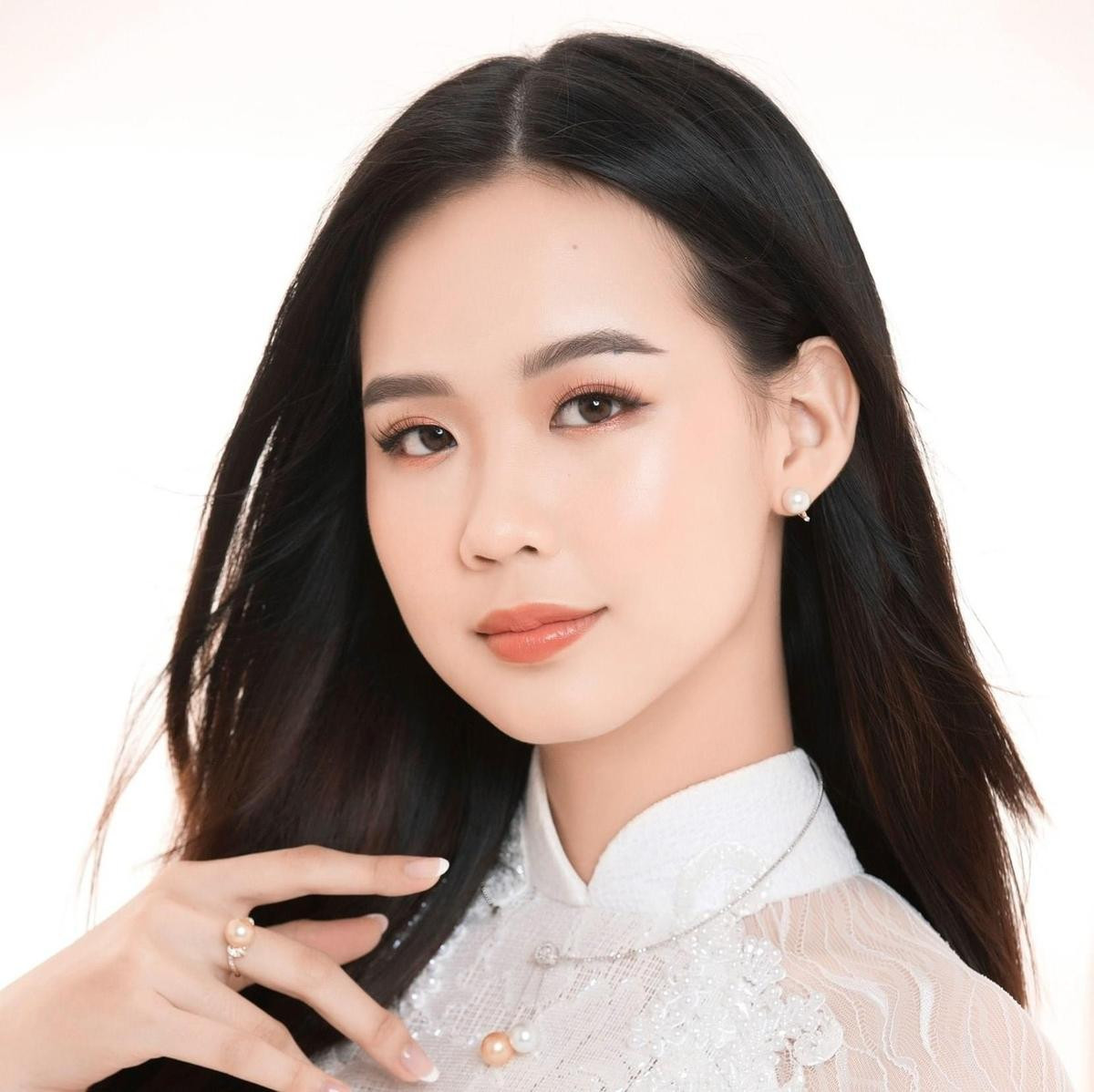 Một mỹ nhân cao 1,85m vừa vào thẳng Top 20 Miss World Vietnam 2022, ảnh mặt mộc gây 'xỉu ngang' Ảnh 9