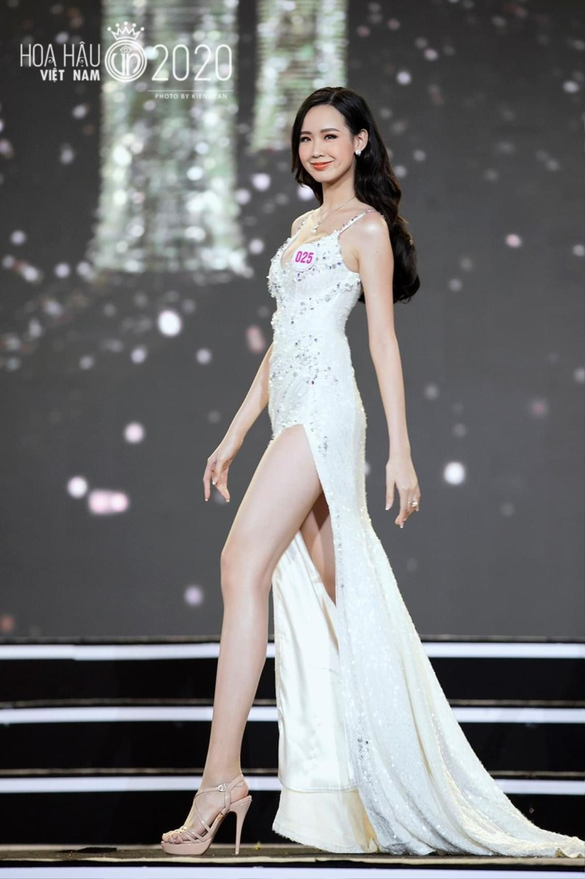 Một mỹ nhân cao 1,85m vừa vào thẳng Top 20 Miss World Vietnam 2022, ảnh mặt mộc gây 'xỉu ngang' Ảnh 3