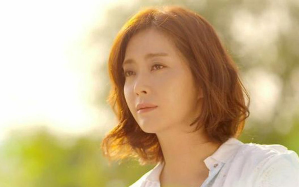 Sự nghiệp của dàn mỹ nhân 'độ' Song Hye Kyo: Kim Hee Sun tụt dốc, Song Yoon Ah chuẩn 'bà hoàng rating' Ảnh 7