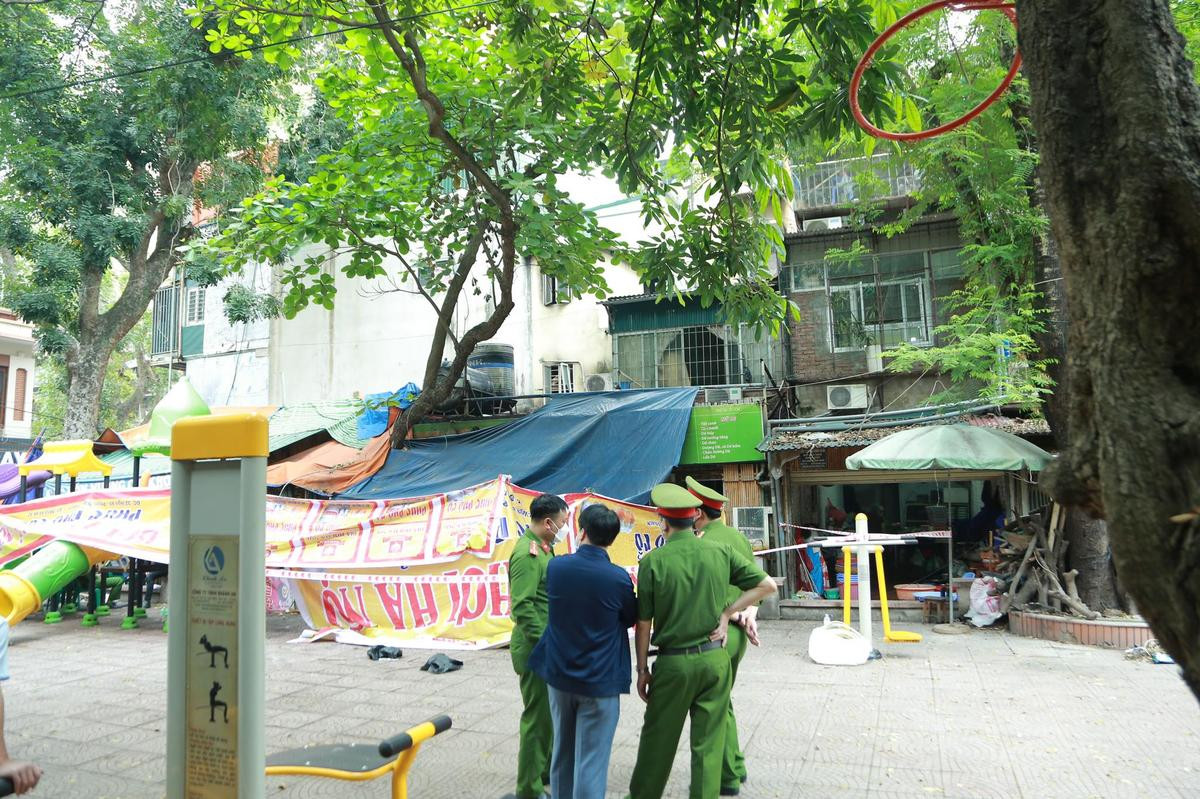 Nhân chứng kể lại phút sinh tử vụ cháy khiến 5 người tử vong: 'Đau xót, nhìn thấy mà không làm gì được' Ảnh 3