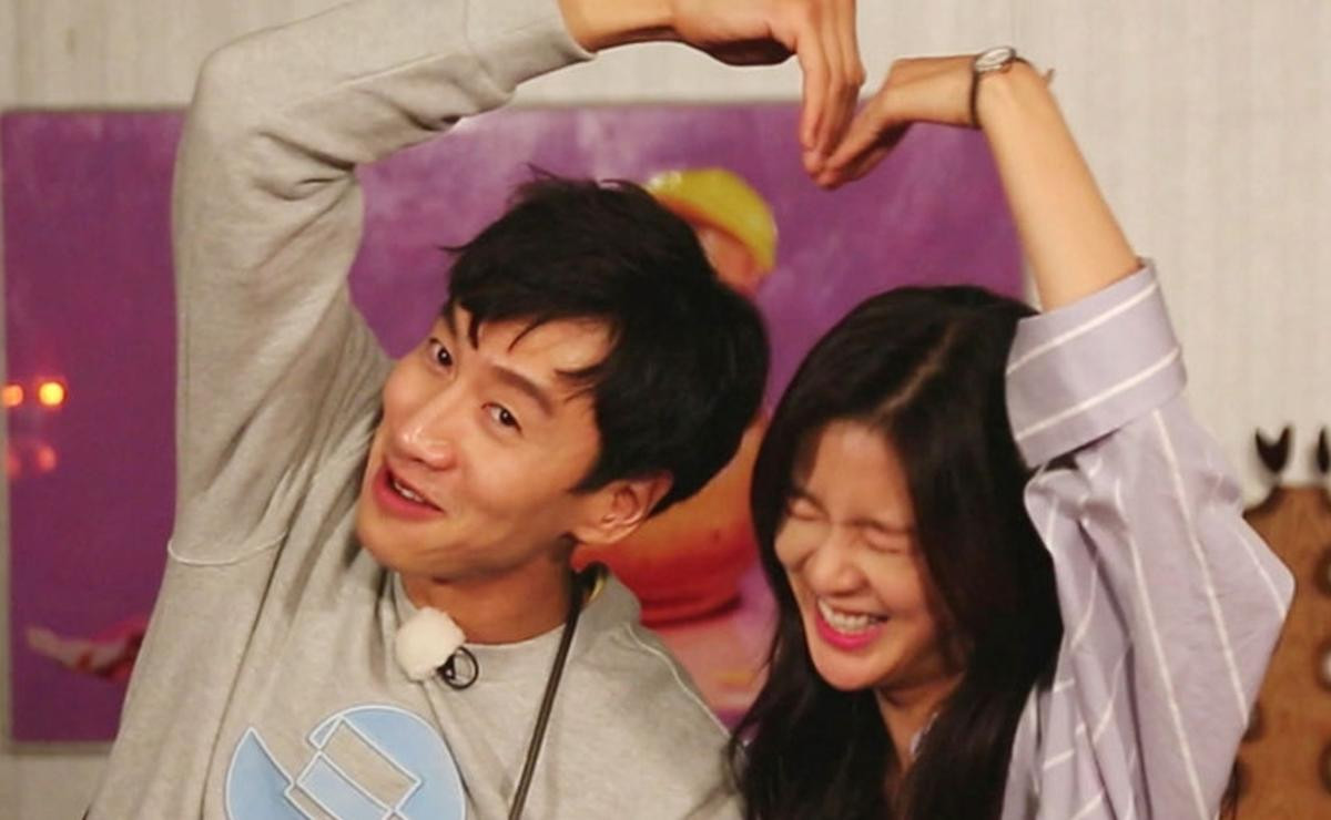 Lee Kwang Soo kì này 'tới công chuyện' với 'nóc nhà' Lee Sun Bin khi đoán trật lất bài hát của bạn gái Ảnh 1