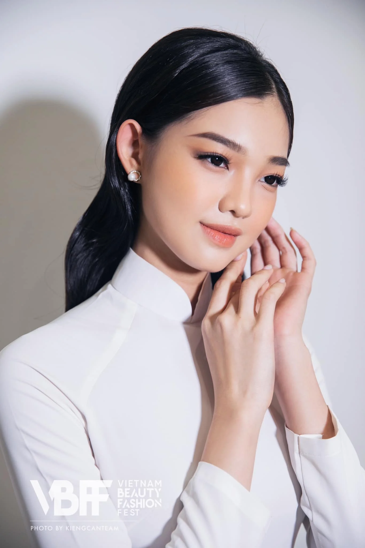 Mỹ nhân có tên lạ nhất Miss World VN 2022 - Trần Thị Bé Quyên: Nhan sắc trong trẻo mỹ miều tựa búp bê Ảnh 9