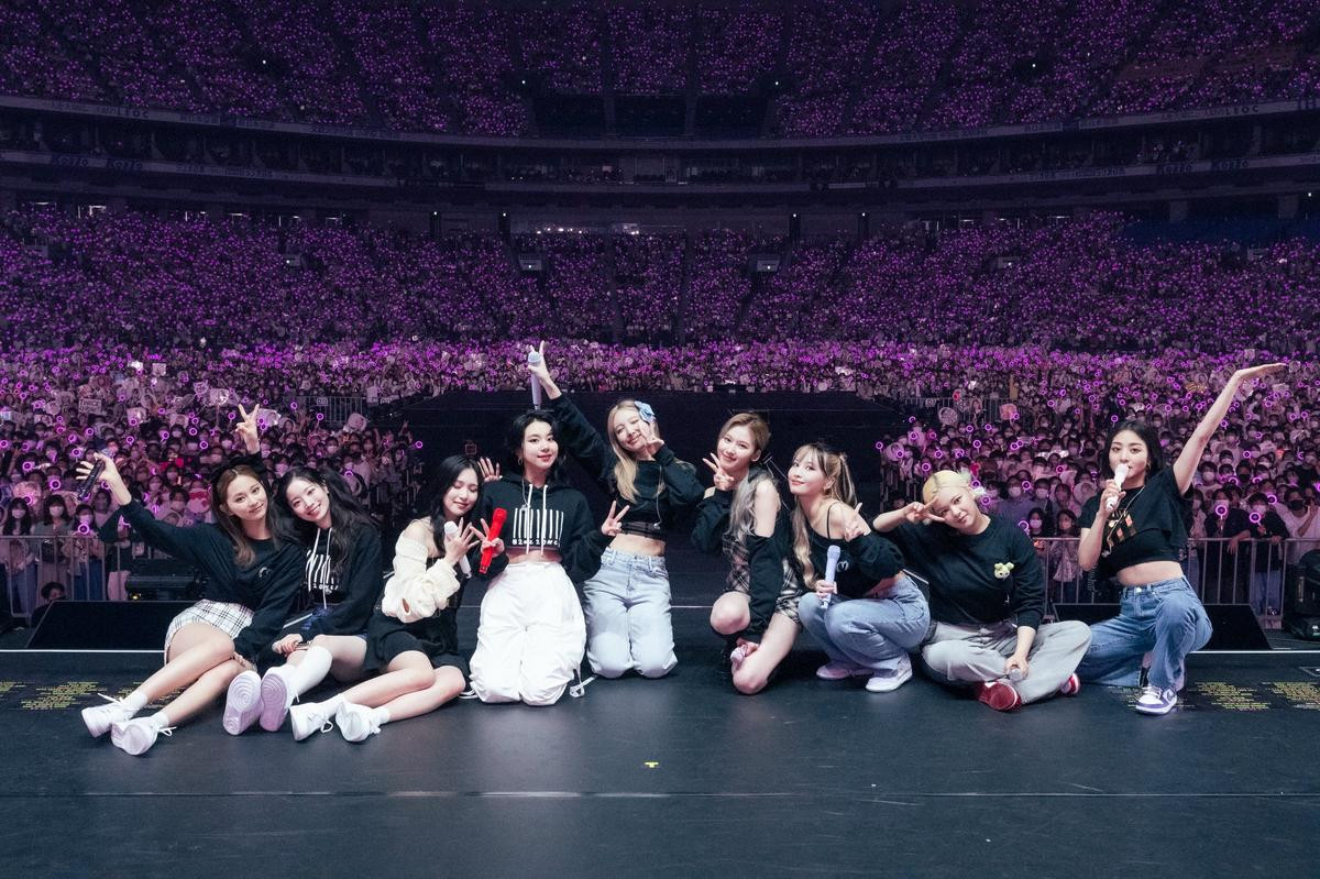 Hậu concert tưng bừng tại 'thánh địa' Tokyo Dome, một thành viên Twice xác nhận dương tính COVID-19 Ảnh 2