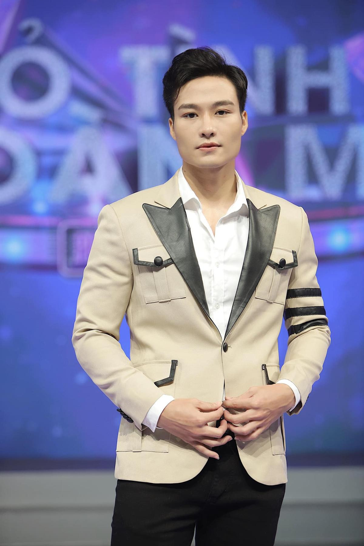 Vẻ đẹp nam thần 'múi nào ra múi đó' của đại diện Việt Nam tại Mister Supranational 2022 Ảnh 2