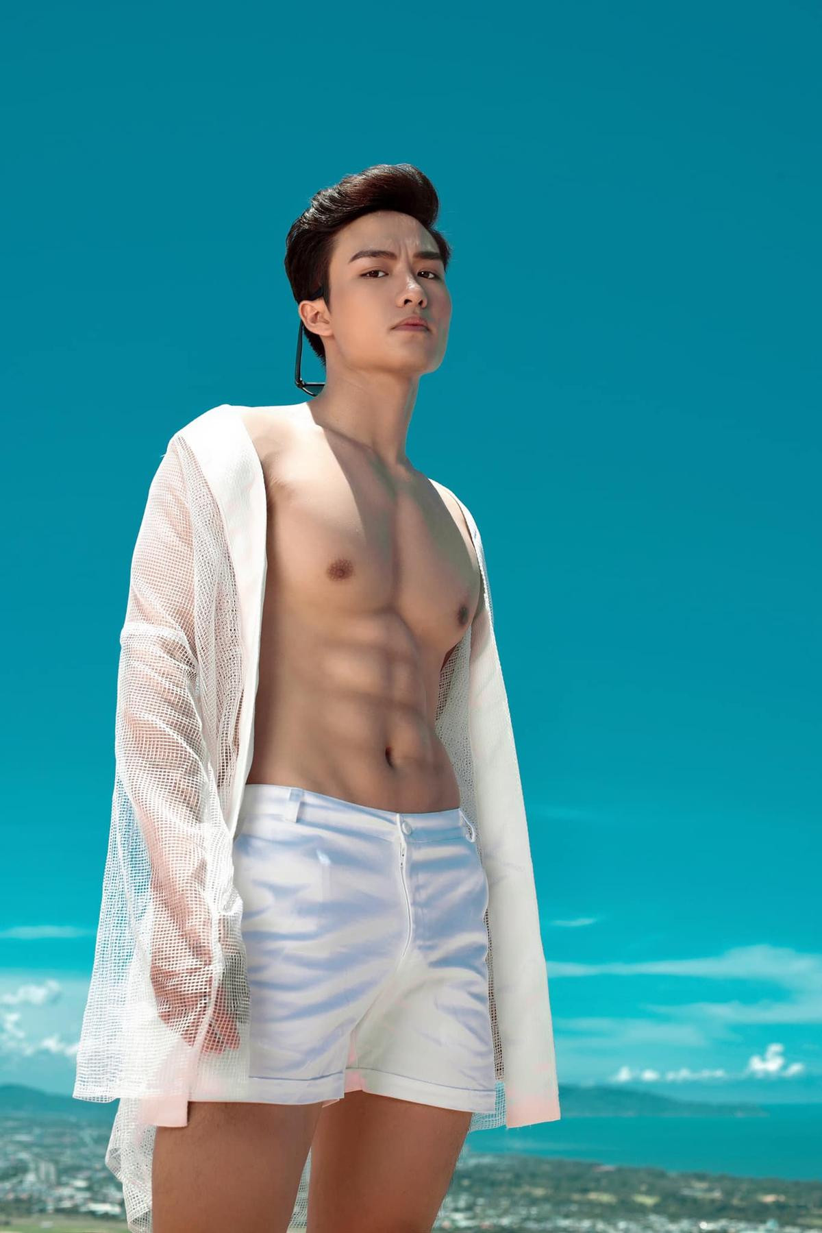 Vẻ đẹp nam thần 'múi nào ra múi đó' của đại diện Việt Nam tại Mister Supranational 2022 Ảnh 6