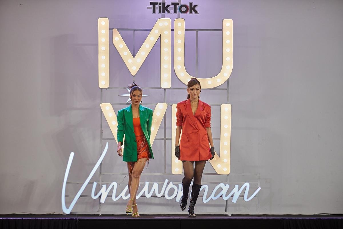 Vũ Thu Phương catwalk sương sương vài vòng khiến thí sinh lác mắt: Đẹp đủng đỉnh mà không hề 'trôi' Ảnh 6