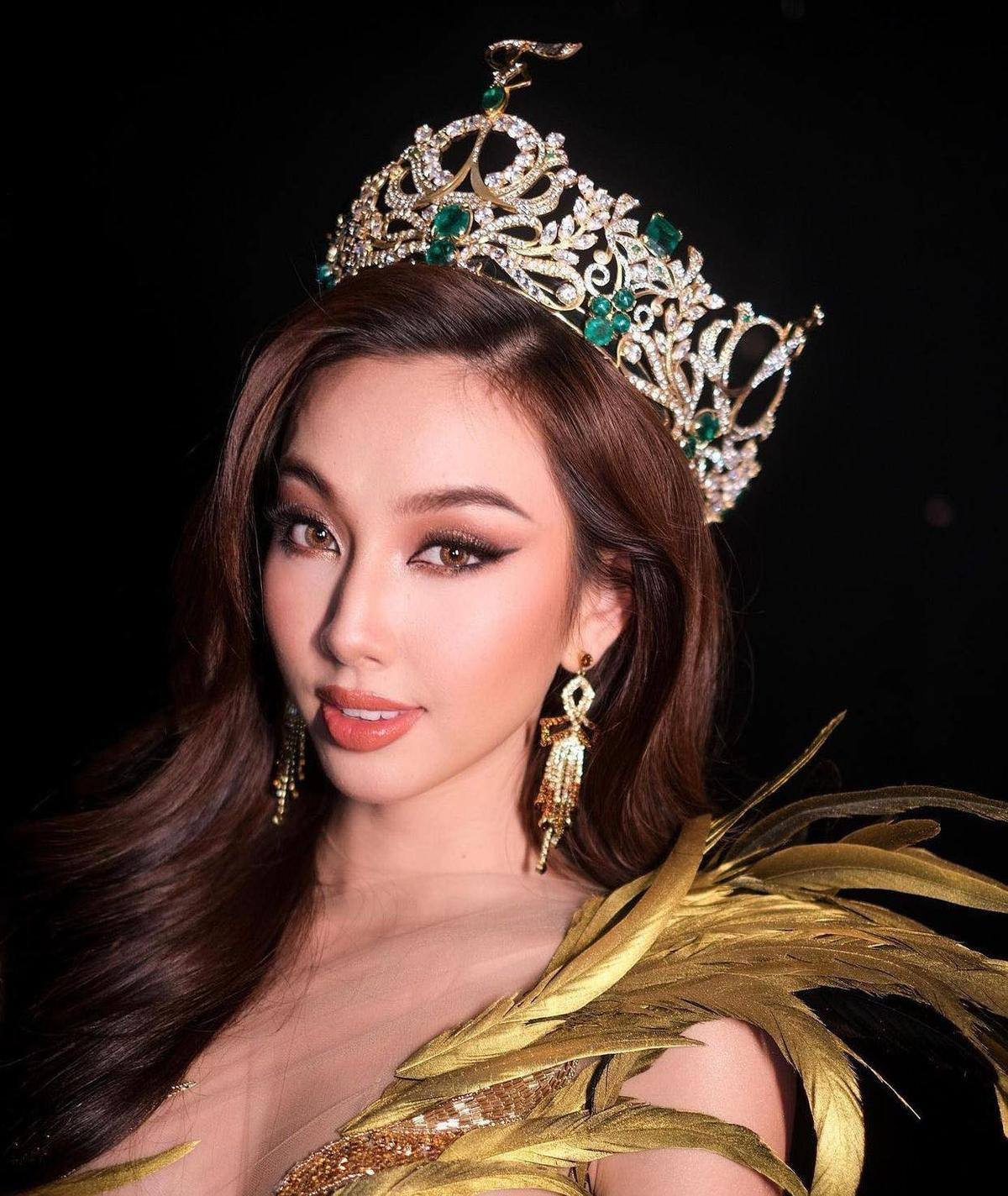 Thùy Tiên xuất hiện với visual đỉnh cao, đẹp bất chấp cam thường tại chung kết Miss Grand Thailand Ảnh 4