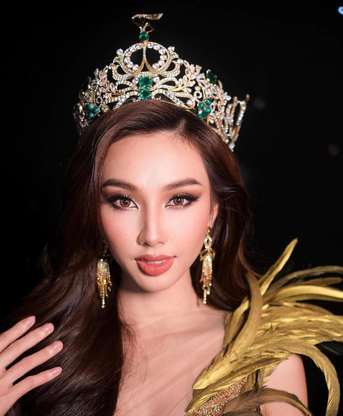 Thùy Tiên xuất hiện với visual đỉnh cao, đẹp bất chấp cam thường tại chung kết Miss Grand Thailand Ảnh 3