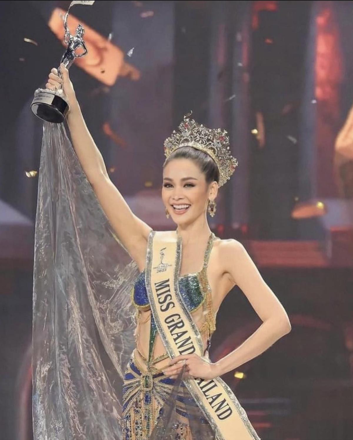 Lộ ảnh trước khi đăng quang Tân Miss Grand Thái Lan 2022, nhan sắc gây thất vọng Ảnh 5