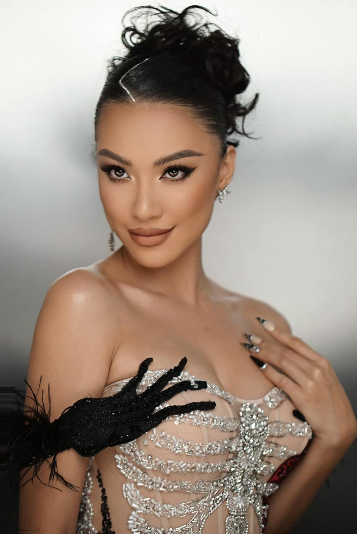 Thêm 'hổ chiến cản đường' Kim Duyên tại Miss Supranational: Từng bị Lương Thùy Linh hất cẳng ở Miss World Ảnh 8