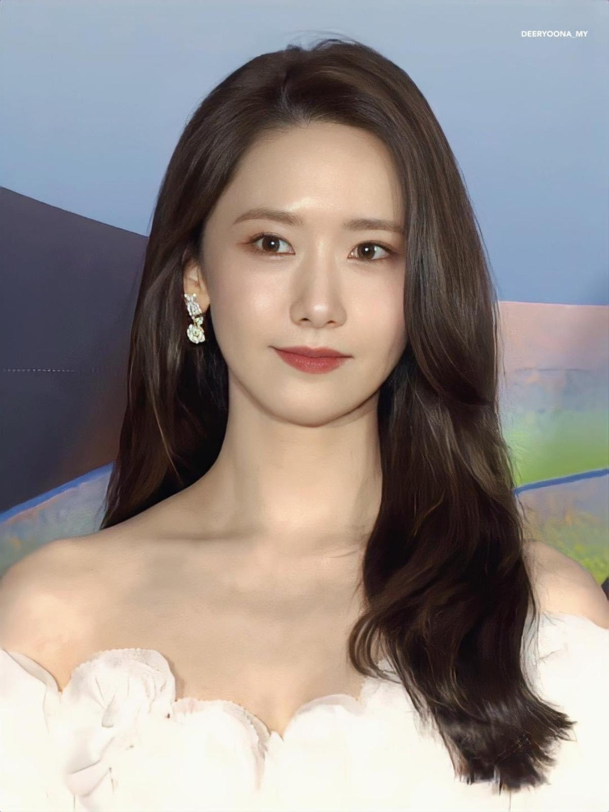 Bầu trời visual 'khủng' tại thảm đỏ Baeksang: Seohyun hở bạo trễ nãi, Yoona chuẩn thánh nữ 'nhà người ta' Ảnh 12