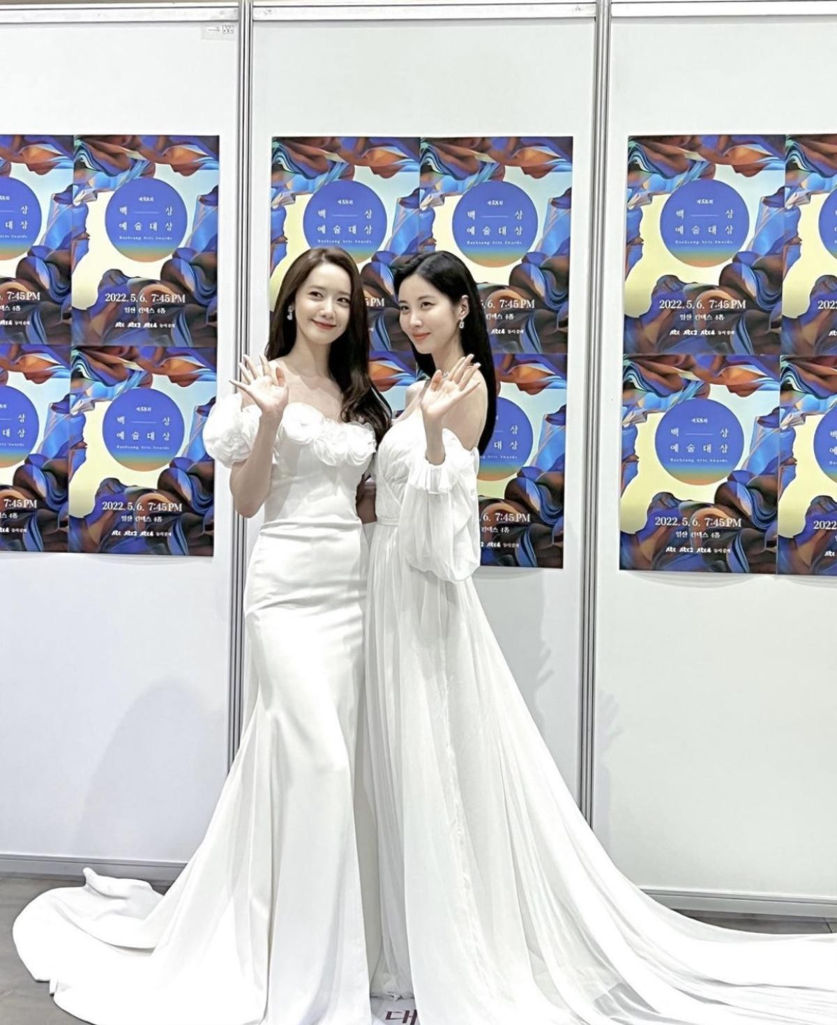 Bầu trời visual 'khủng' tại thảm đỏ Baeksang: Seohyun hở bạo trễ nãi, Yoona chuẩn thánh nữ 'nhà người ta' Ảnh 3