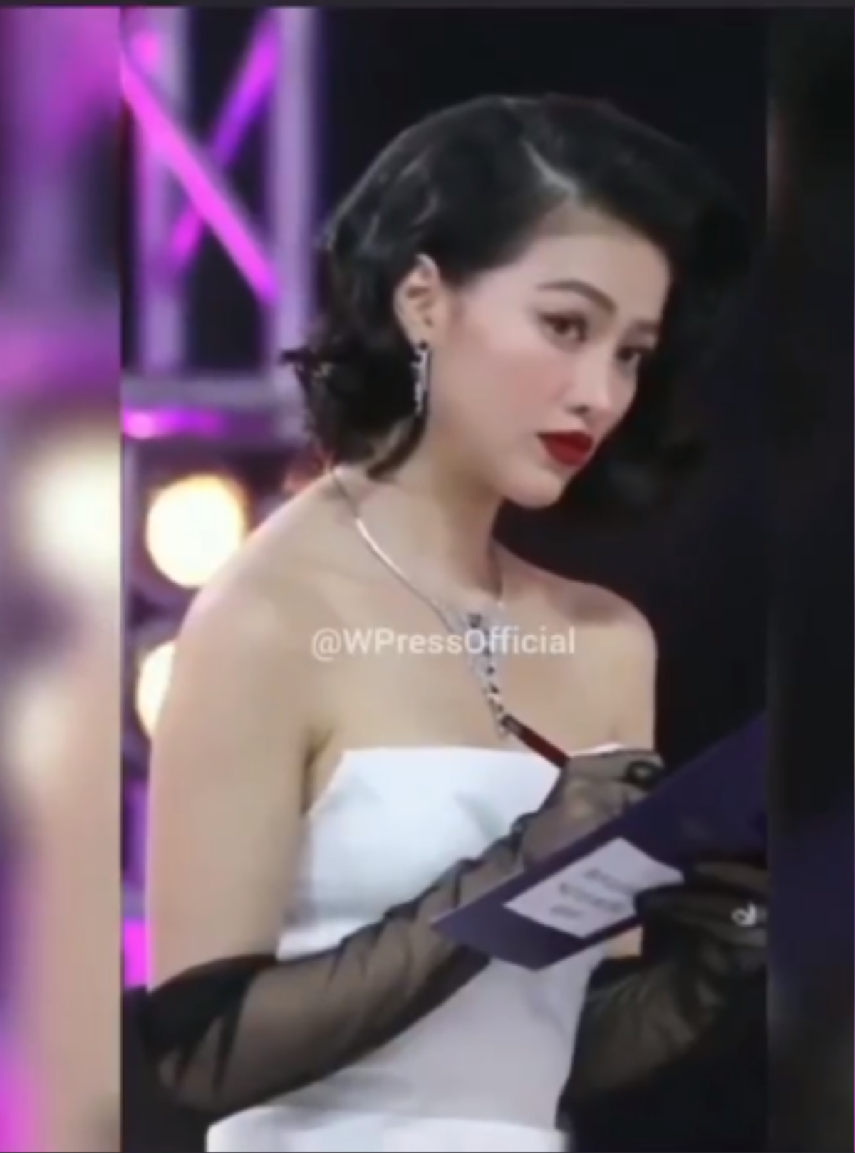 Vì sao Phương Khánh bày tỏ nét mặt 'sắc như dao cau khoét vào mỏm đá' tại Miss Universe Vietnam 2022? Ảnh 2