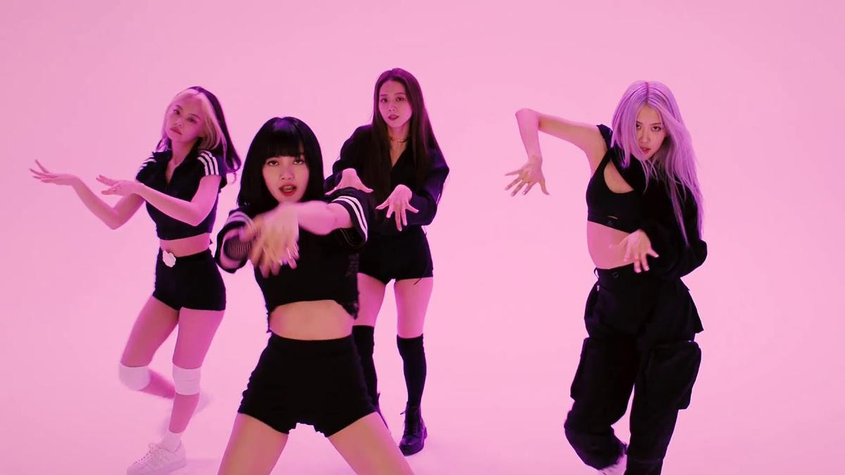 Tin vui tới tấp của BlackPink: Video dance ngang ngược lại vượt view khủng, Lisa đạt nút kim cương Ảnh 5