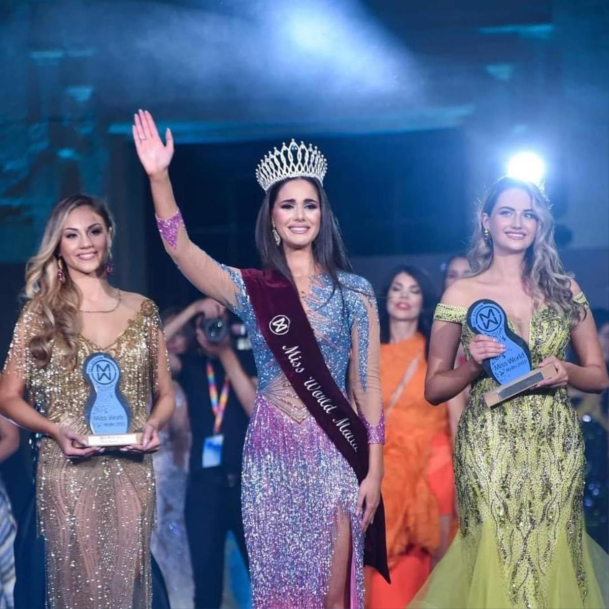 Nữ luật sư từng là đối thủ của Minh Tú tại Miss Supranational đăng quang Hoa hậu Malta 2022 Ảnh 1