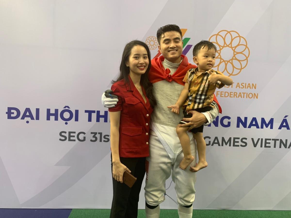 Vợ Vũ Thành An không dám để chồng nhìn thấy vì sợ đánh rơi HCV SEA Games 31 Ảnh 2