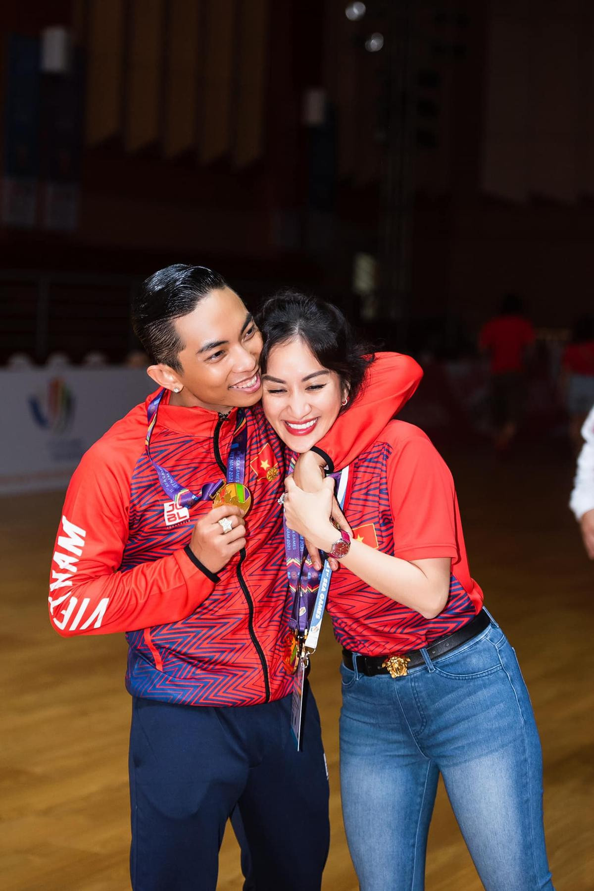 Khánh Thi x Phan Hiển: 'Nếu để trượt huy chương vàng tại SEA Games 31, sẽ không còn cơ hội nào nữa' Ảnh 1