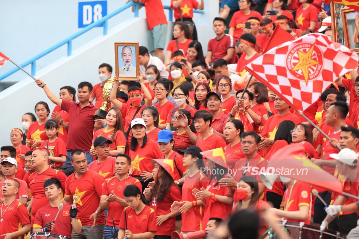 Tuyển nữ Việt Nam đánh bại Thái Lan vô địch SEA Games 31: Tuyệt vời, các cô gái vàng! Ảnh 1