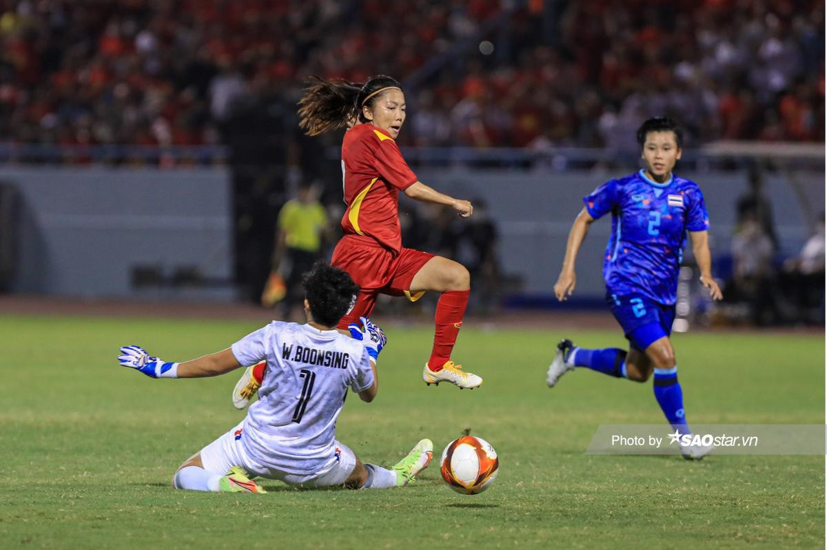 Tuyển nữ Việt Nam đánh bại Thái Lan vô địch SEA Games 31: Tuyệt vời, các cô gái vàng! Ảnh 2