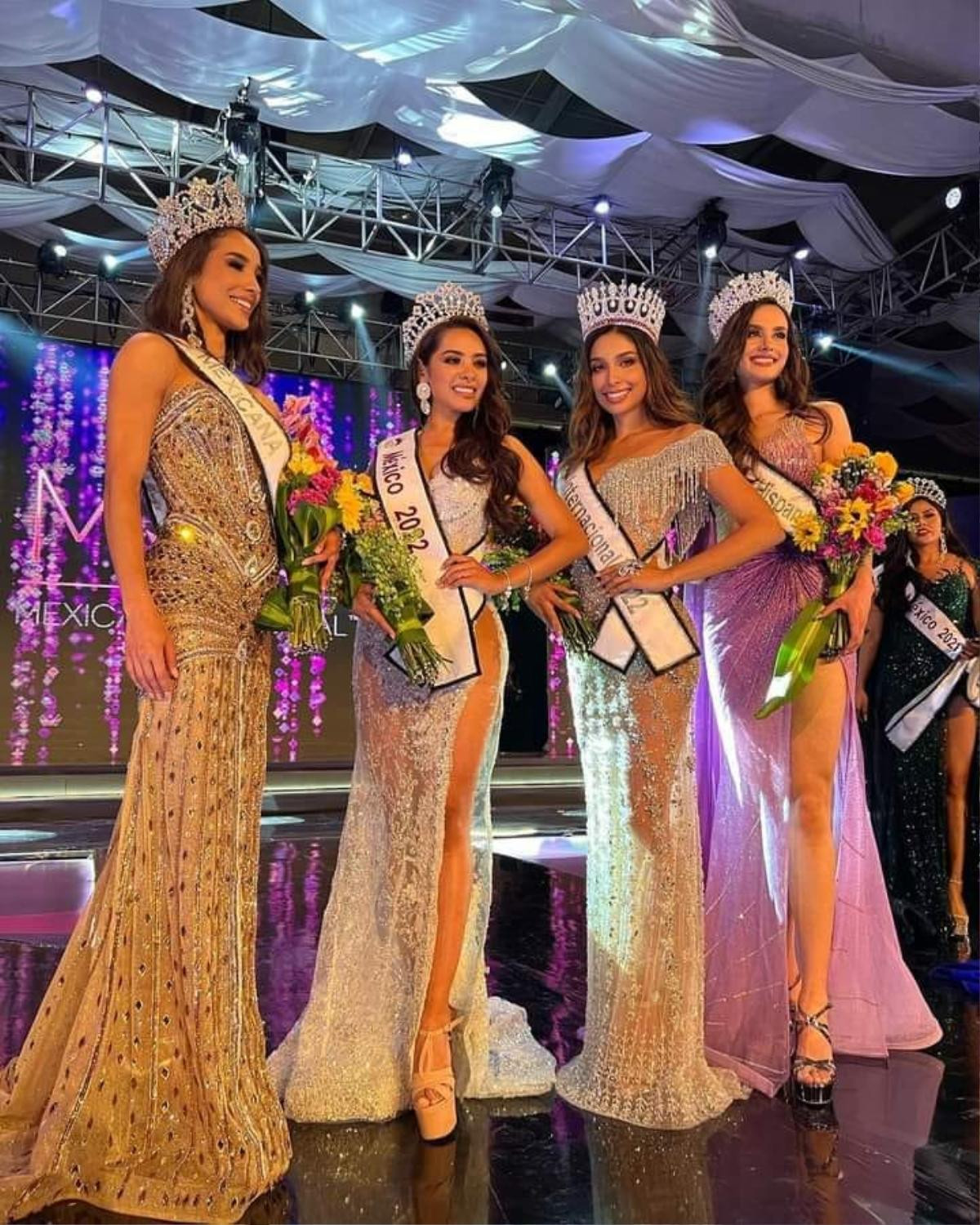 Hoa hậu Mexico trao nhầm vương miện: Fan được dịp nhắc lại sự cố đình đám Miss Universe 2015 Ảnh 1