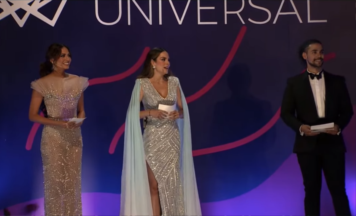 Hoa hậu Mexico trao nhầm vương miện: Fan được dịp nhắc lại sự cố đình đám Miss Universe 2015 Ảnh 3