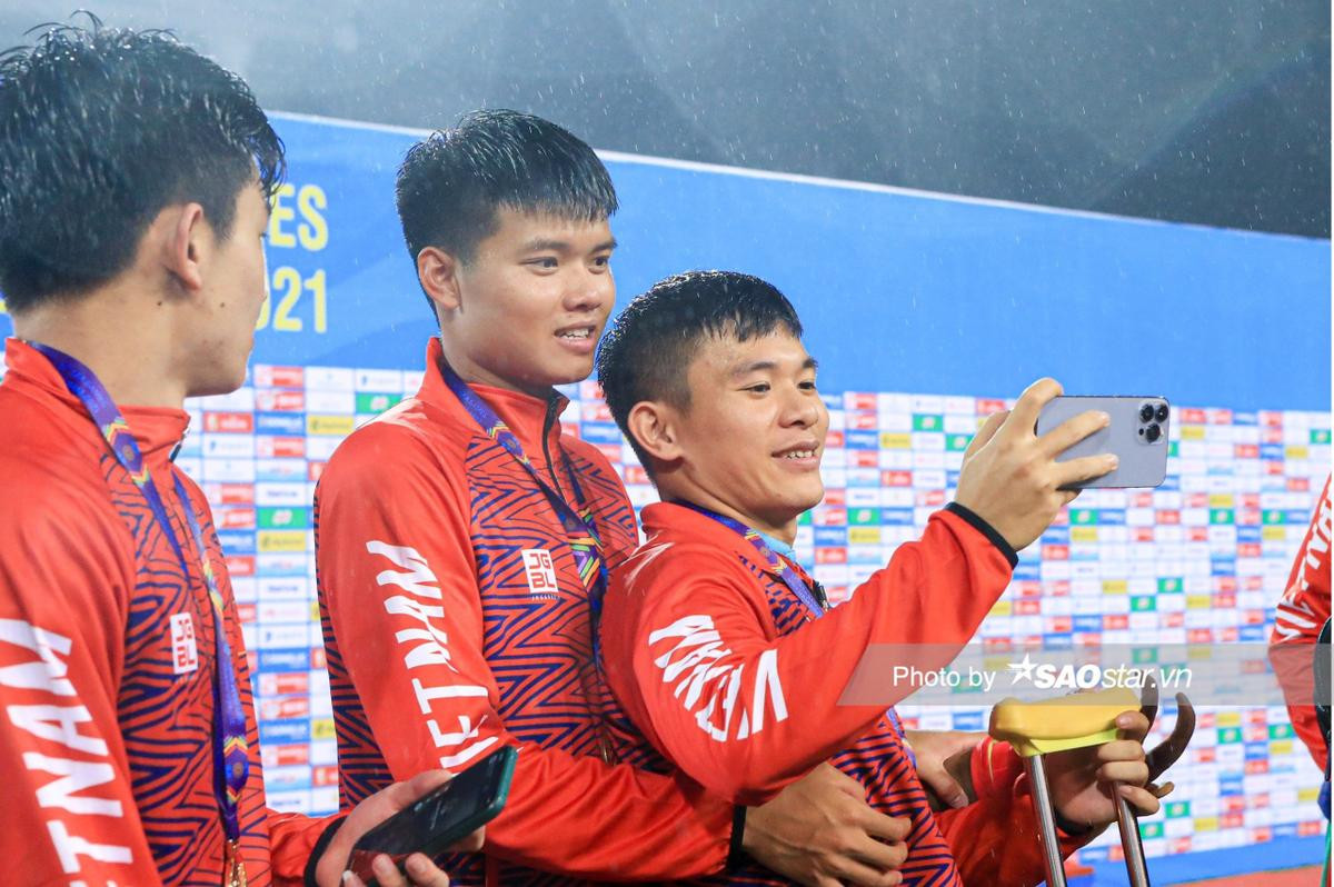 U23 Việt Nam gieo sầu cho 'voi chiến', Thái Lan rơi lệ sau 31 năm bất bại ở chung kết SEA Games Ảnh 7