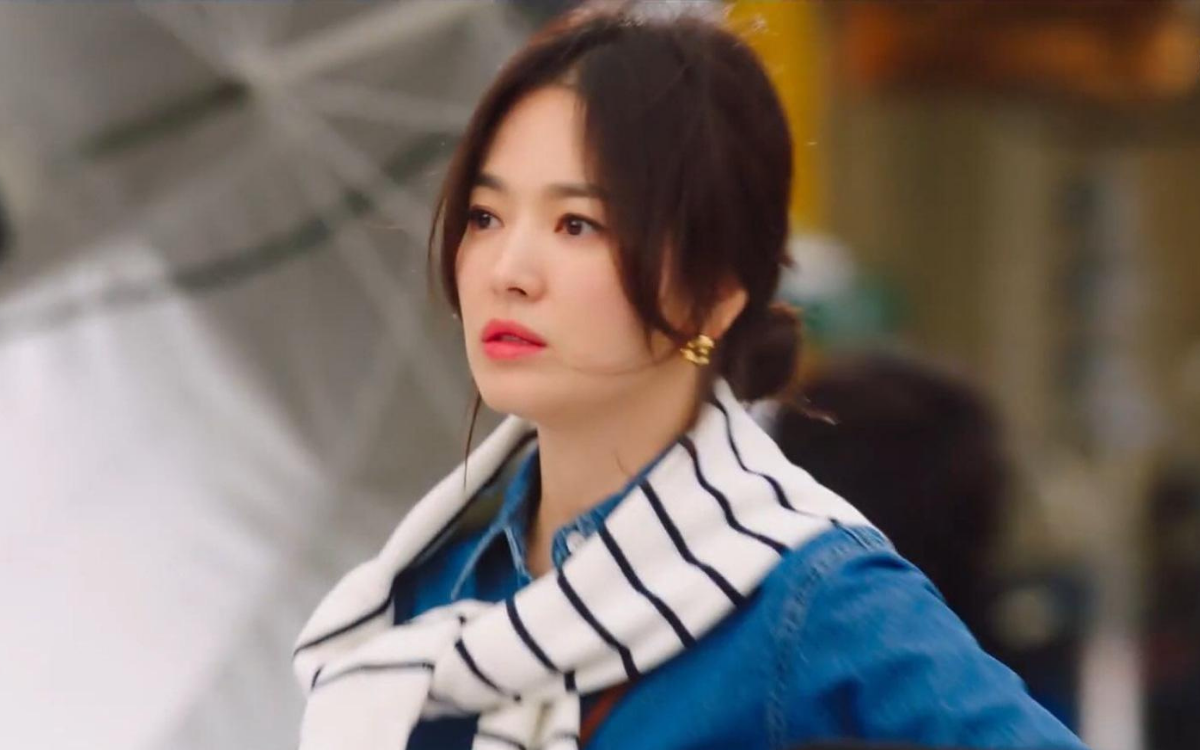 Ảnh chụp lén Song Hye Kyo: Nhan sắc có xứng danh ngọc nữ? Ảnh 4