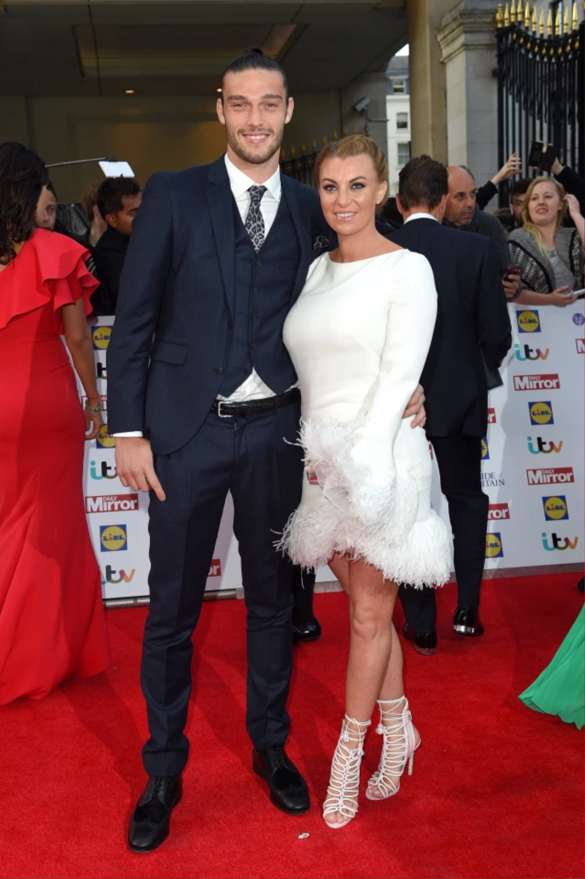 Andy Carroll và vợ sắp cưới Billi Mucklow.