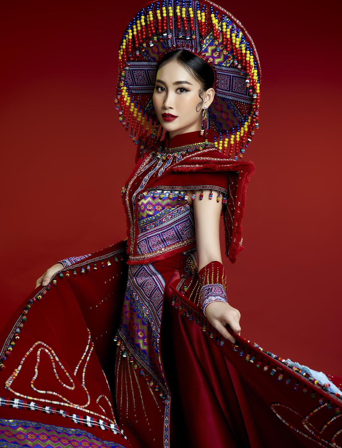 Fan lắc đầu với trình tiếng Anh của Hồng Trang: Dừng chân ở Top 25 Miss Global 2022 là hợp lý Ảnh 4