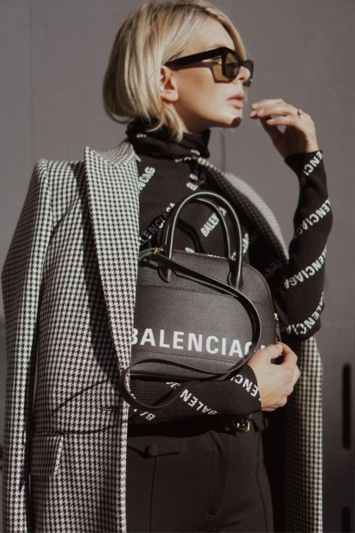 Balenciaga: Kẻ dị biệt tiên phong hay 'tội đồ' phá hoại thời trang cao cấp? Ảnh 2