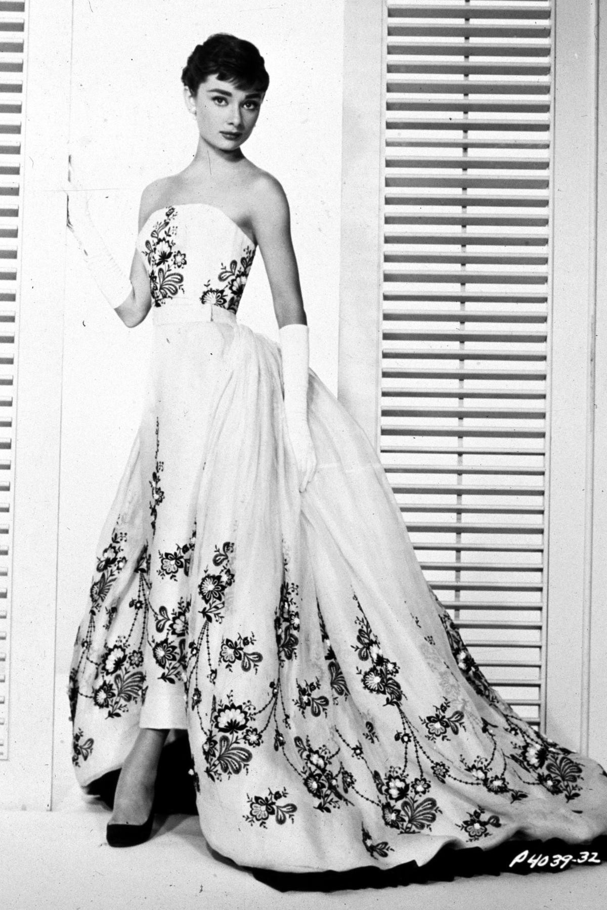 Nàng thơ Audrey Hepburn trong mắt Givenchy: 'Gửi tới cô ấy tất cả tình yêu' Ảnh 6