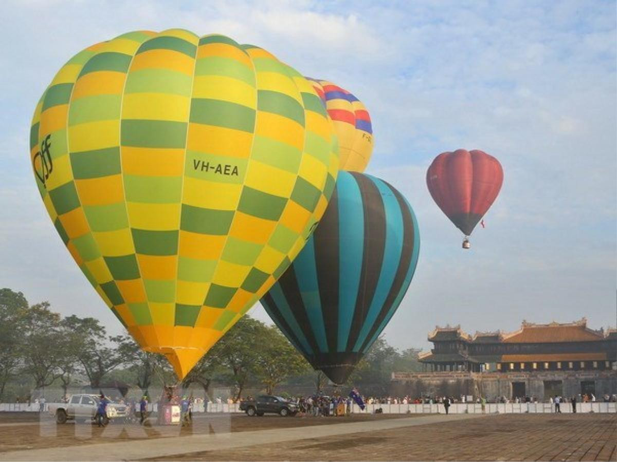 'Cố đô Huế nhìn từ bầu trời': Háo hức với lễ hội khinh khí cầu lớn nhất Việt Nam Ảnh 3