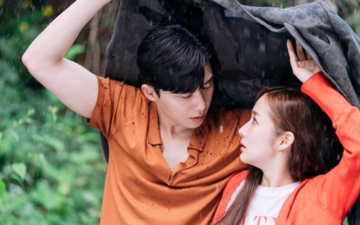 Nam thần che mưa cho Son Ye Jin: Hyun Bin - Jung Hae In vẫn chưa hot bằng huyền thoại này Ảnh 8