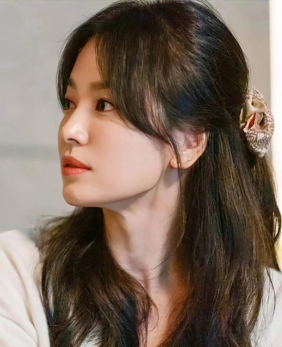 Song Hye Kyo đang trên bờ vực 'thất sủng', bị người này 'đe dọa' đến sự nghiệp tương lai? Ảnh 2