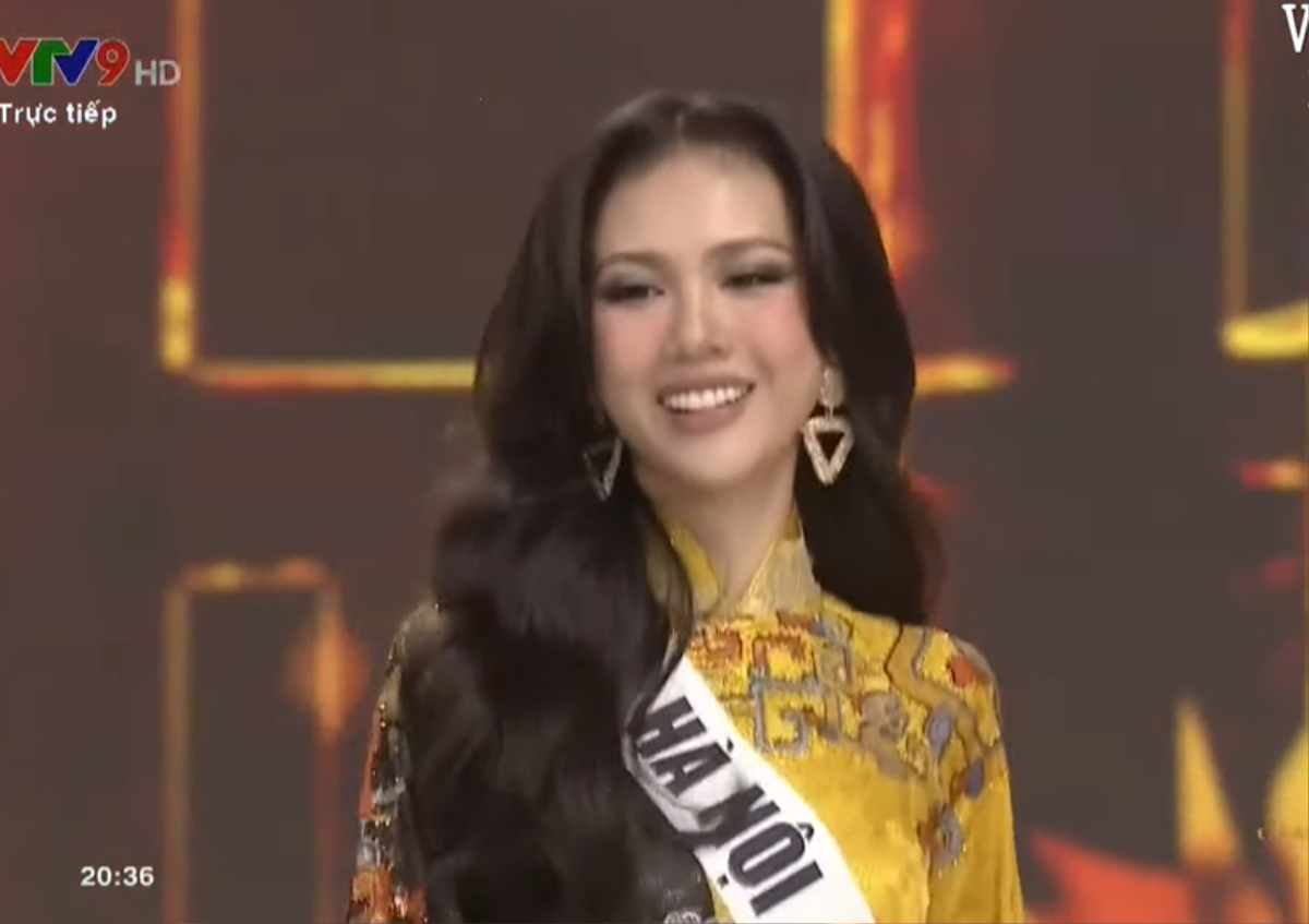 Top 41 Miss Universe Vietnam 2022 trình diễn áo dài: Thảo Nhi thướt tha, Lệ Nam yêu kiều trong sự hò hét Ảnh 4