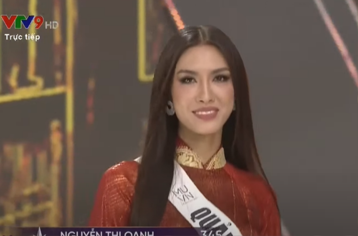 Top 41 Miss Universe Vietnam 2022 trình diễn áo dài: Thảo Nhi thướt tha, Lệ Nam yêu kiều trong sự hò hét Ảnh 1