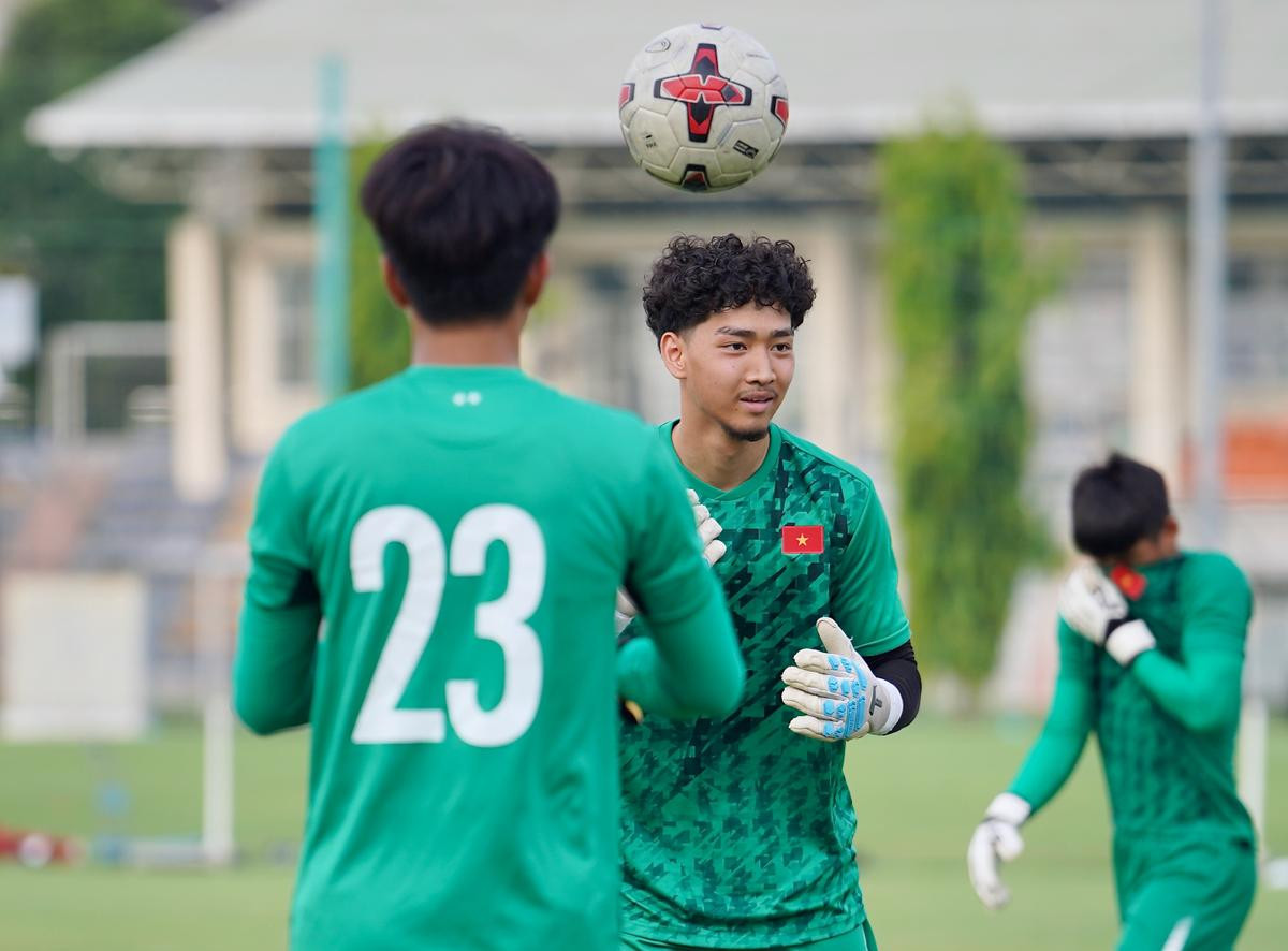 Thành tích học tập của thủ môn Việt kiều Đức đang 'thử việc' ở đội U19 Việt Nam có điều gì bất ngờ? Ảnh 1