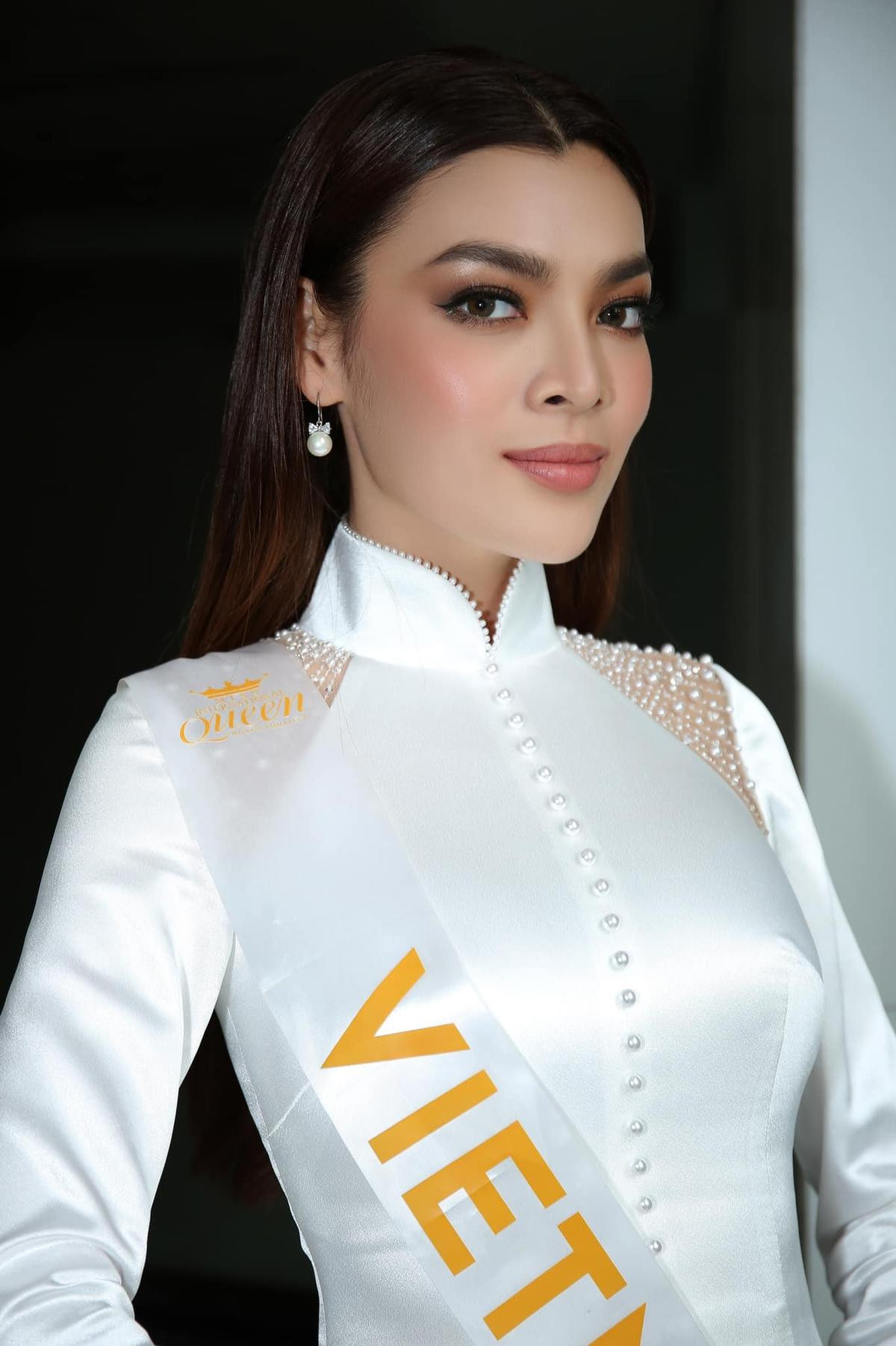 Minh Tú động viên Trân Đài trước giờ G đêm chung kết Miss International Queen 2022 Ảnh 1